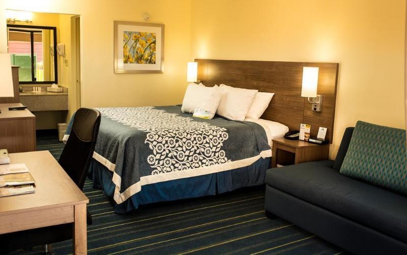 Days Inn By Wyndham Newark Wilmington Exteriör bild